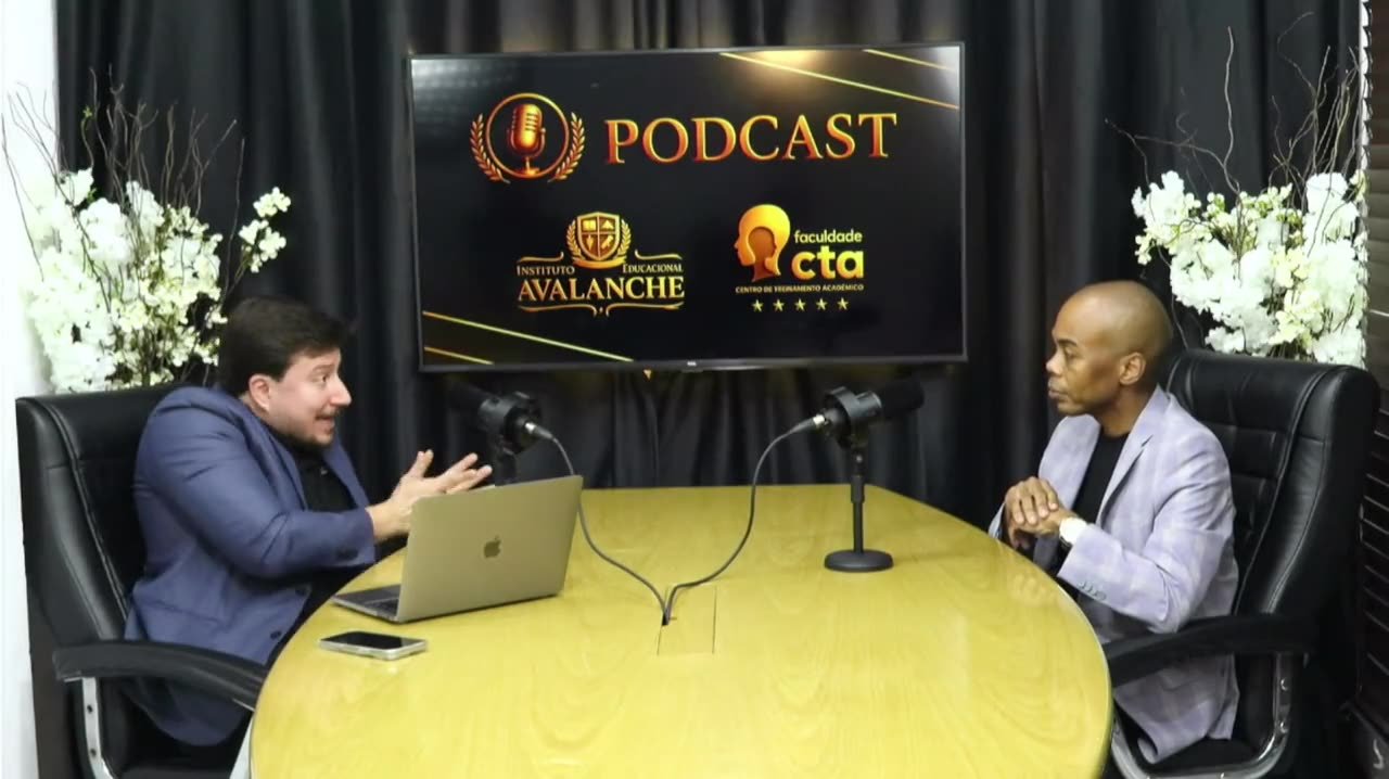 Gabriel Barbosa no podcast com o Prof. Dr. Daniel Machado